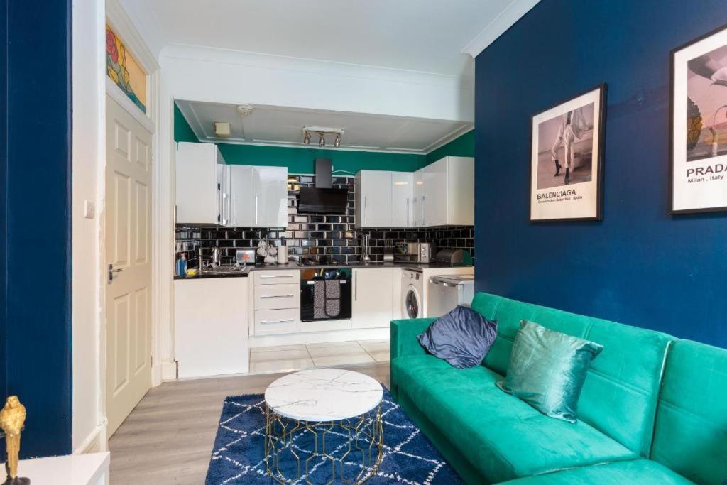 Beautiful Boutique Edinburgh Abode - Sleeps 4 Lägenhet Exteriör bild